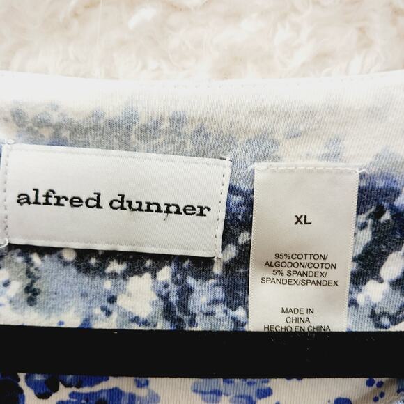 T-Shirt Size XL Blue Jewels Vacation Office Minimalist Resort Soft Girl Whimsy - Picture 14 of 16